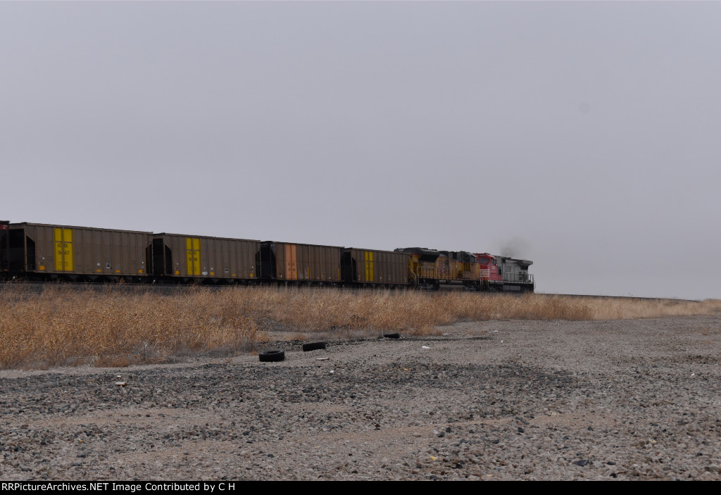 KLWX 8520/UP 8736